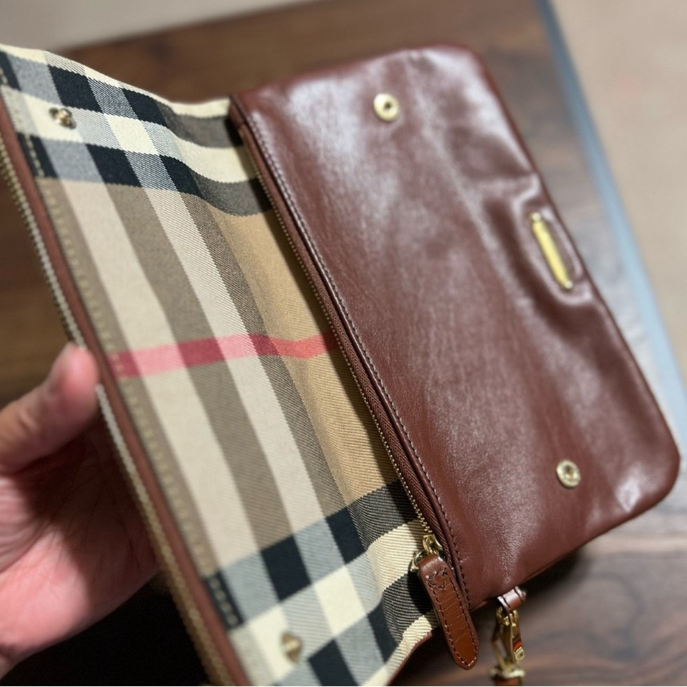 Burberry Plaid Clutch/Wristlet with Brown Leather Trim - Picture 2 of 16